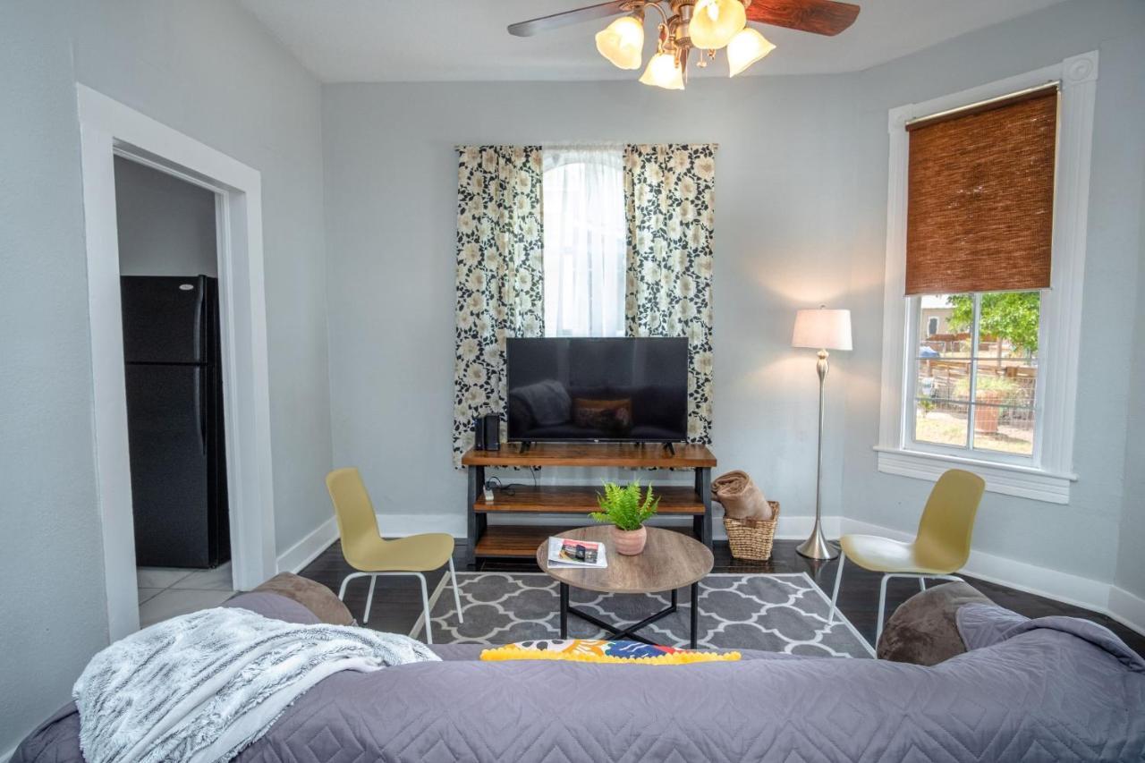 Ferienwohnung Remodeled Historic 2Br 1Ba House Near Downtown San Antonio Exterior foto